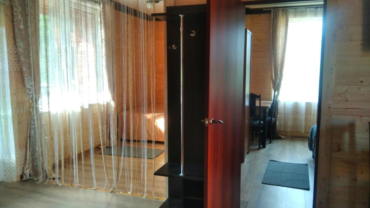 Sonata Чан Біля Річки Ξενοδοχείο Skole Εξωτερικό φωτογραφία